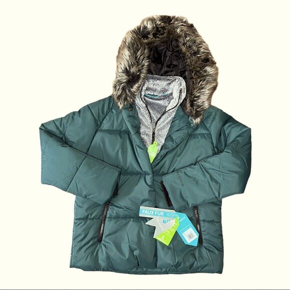Free Country Women's Alto Cloud Lite Jacket in Green - Picture 10 of 14